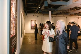 "Những cánh cửa Yuendumu" mở ra văn hóa bản địa độc đáo của thổ dân Úc 