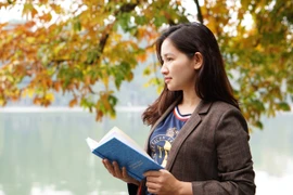  Trường ca “Ngang qua bình minh”- sợi dây kết nối đất liền và hải đảo