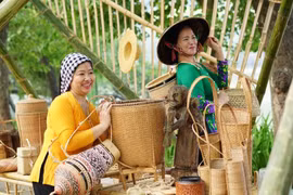 Người dân Hà Nội thích thú với Lễ hội Thiết kế Sáng tạo 2022