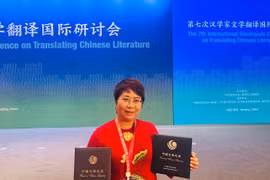 Dịch giả Nguyễn Lệ Chi nhận danh hiệu "Người bạn của văn học Trung Quốc"