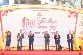 Phố Sách Hà Nội mở cửa xuyên Tết phục vụ người dân