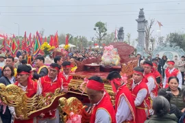 Lễ hội Tản Viên Sơn Thánh và khai mạc mùa du lịch Ba Vì 2024