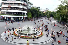 Phố đi bộ Hồ Gươm "tạm nghỉ" vào dịp Tết nguyên đán Quý Mão 2023