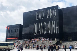 Vé tham quan các điểm du lịch của tỉnh Quảng Ninh sẽ trở về mức giá cũ từ ngày 1/7