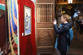 Tranh dân gian Hàng Trống với nghệ thuật họa kim sa