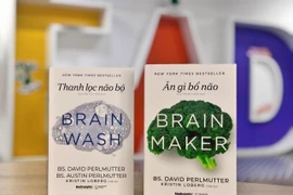 2 cuốn sách nổi tiếng về não bộ của bác sĩ thần kinh học David Perlmutter 