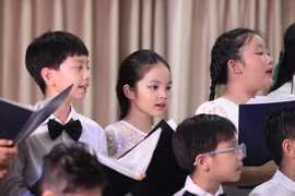 Các em nhỏ của Dàn hợp xướng Gió xanh chinh phục khán giả 