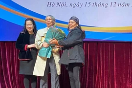 Nhà văn Hoàng Quốc Hải nhận Giải thưởng Thành tựu văn học trọn đời