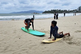 Khánh Hòa là 1 trong 5 điểm lướt sóng tuyệt vời nhất Việt Nam