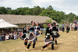 "Mùa xuân nho nhỏ" tại Làng Văn hóa-Du lịch các dân tộc Việt Nam