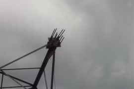 Vụ đổ cột điện cao thế tại Bắc Giang: Sự cố không bình thường!