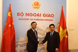 Yêu cầu Trung Quốc rút giàn khoan và tàu, đàm phán giải quyết căng thẳng trên Biển Đông