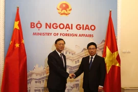 Yêu cầu Trung Quốc rút giàn khoan và tàu, đàm phán giải quyết căng thẳng trên Biển Đông