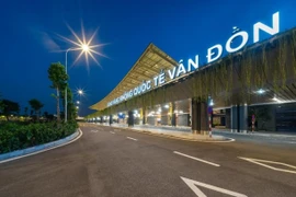 Bộ trưởng Giao thông trả lời chất vấn về cấp “sổ đỏ” cho sân bay