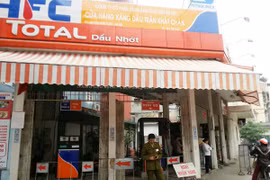 Cận cảnh thiết bị "móc túi" khách hàng tại cây xăng Trần Khát Chân