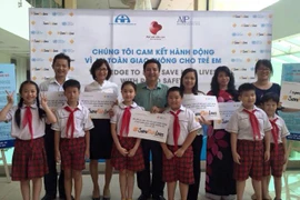 Tặng 25.000 mũ bảo hiểm cho trẻ em