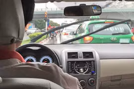 Đừng vội ôm mộng làm giàu từ... taxi Uber