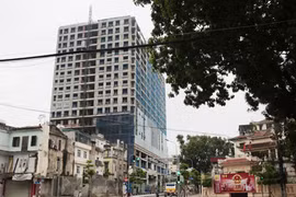 Dự án 8B Lê Trực được triển khai đúng quy định, nhưng xây vượt phép 16m