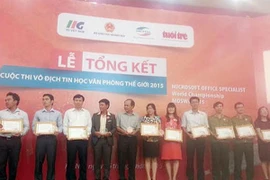 3 người Việt dự giải Vô địch tin học văn phòng thế giới tại Mỹ