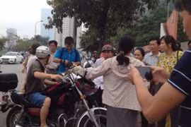 Không được vào thi vì mặc quần soóc