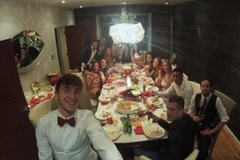 Đột nhập bữa tiệc năm mới của "sao" M.U cùng các WAGs