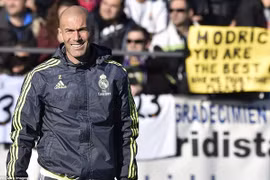 Mục kích buổi tập đầu tiên của Real Madrid dưới triều đại Zidane 