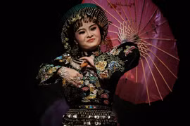 Hình ảnh đặc biệt về nghi lễ hầu đồng qua ống kính nhiếp ảnh gia quốc tế ​