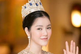 Những hình ảnh đầu tiên của Lý Nhã Kỳ sau khi trở thành "Công chúa châu Á" 