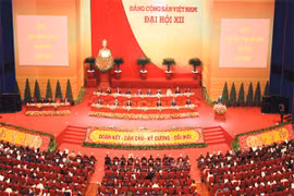 Đặt lợi ích quốc gia, dân tộc lên trên hết