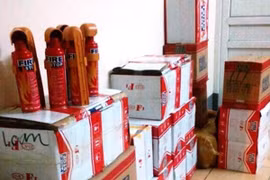 Phát hiện 300 bình chữa cháy nhập lậu