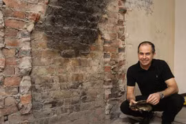 Tìm thấy bản viết tay 118 tuổi trong ống khói