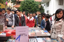 "Chợ phiên sách cũ" đầu năm