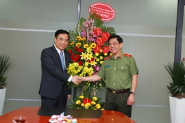 Giám đốc CATP Hà Nội chúc mừng ngày Nhà giáo Việt Nam