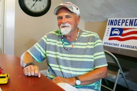 Lái xe taxi trả khách để quên 187.786USD