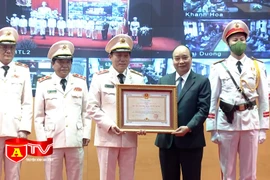 Lực lượng An ninh nhân dân đón nhận Huân chương Bảo vệ Tổ quốc hạng Nhất