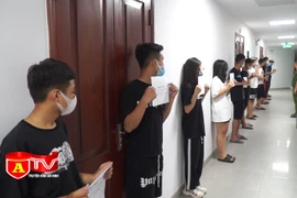 Ngăn chặn nhóm thanh niên tụ tập gây rối ở khu vực hồ Gươm