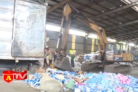 Tiêu huỷ 18 tấn hàng hóa là tang vật vi phạm hành chính bị tịch thu