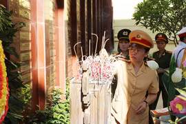 Đợt sinh hoạt chính trị rộng khắp trong phụ nữ Công an Thủ đô