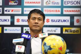 HLV Hữu Thắng lo ngại cho hàng thủ Việt Nam ở bán kết