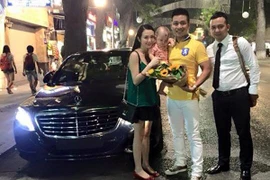 Tuấn Hưng khoe Mercedes S400 vừa mua, giá 4 tỷ đồng