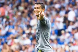 Ronaldo từng đe dọa rời Real Madrid
