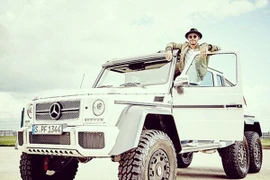 Siêu sao F1 khoe "quái vật" Mercedes G63 AMG