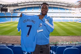 Mua ít cầu thủ hơn, Premier League vẫn lập kỷ lục chi tiêu