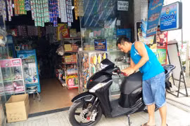 Cận mặt nam thanh niên trộm xe SH bất thành khi còi chống trộm vang lên