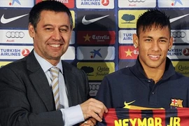 Chủ tịch Barca “mỉa mai” Real về thương vụ Neymar