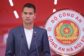 Thủ môn Filip Nguyễn chính thức gia nhập CLB Công an Hà Nội