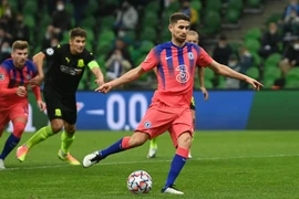 Những cú nhảy chân sáo đỉnh cao làm nên thương hiệu Jorginho