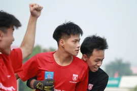 Ai đang dẫn đầu Vua phá lưới bóng đá học sinh THPT Hà Nội 2023?