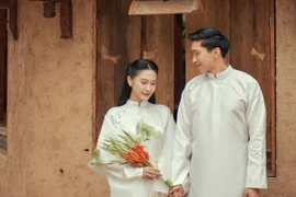 Bộ ảnh cưới độc đáo của Đoàn Văn Hậu và người đẹp Doãn Hải My