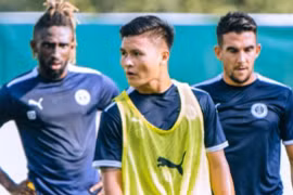 Quang Hải bị 'đày ải' trên ghế dự bị Pau FC